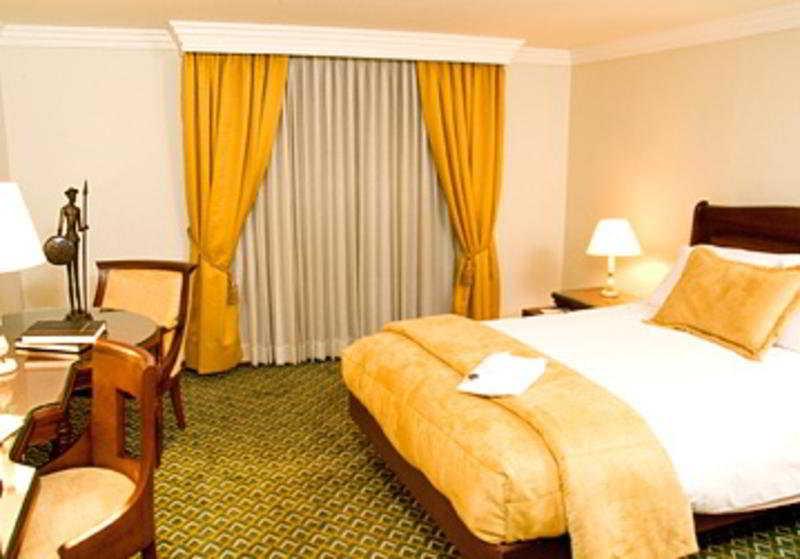 Hotel Embassy Park Богота Экстерьер фото