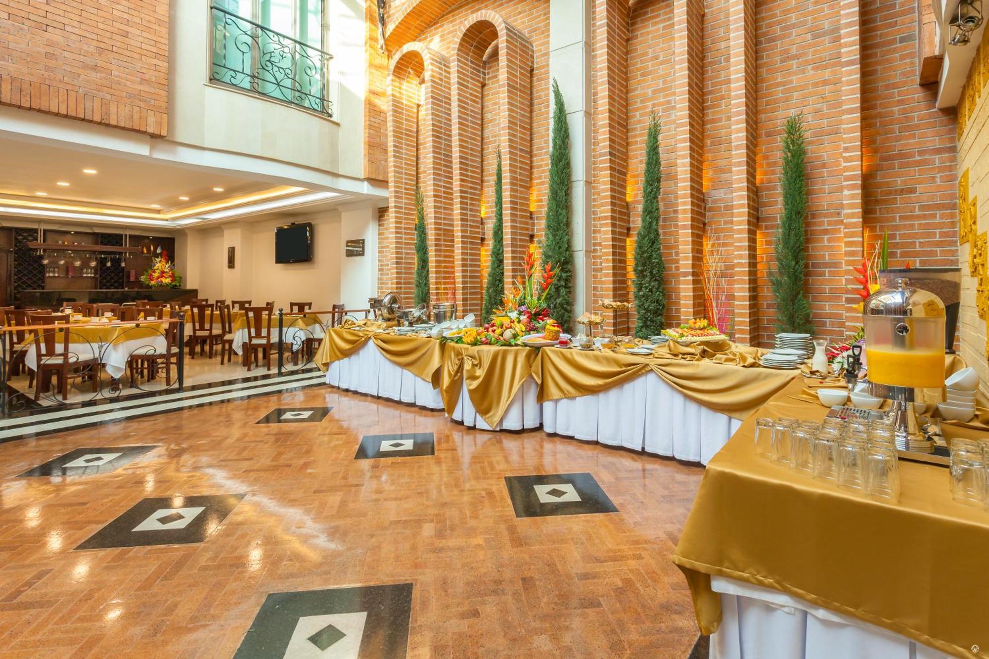 Hotel Embassy Park Богота Экстерьер фото